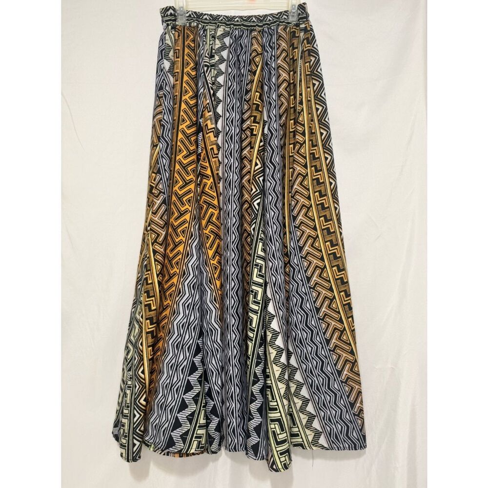 Beautiful Maxi skirt with bold geometric patterns Size L - Picture 4 of 6